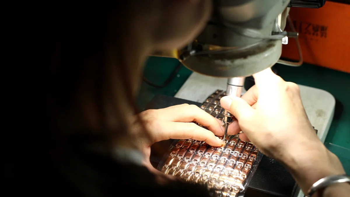 Magnetic jewelry clasp and component assembly check